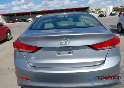 2017 Hyundai Elantra Se z USA, uszkodzony, nr VIN 5NPD84LF5HH004951